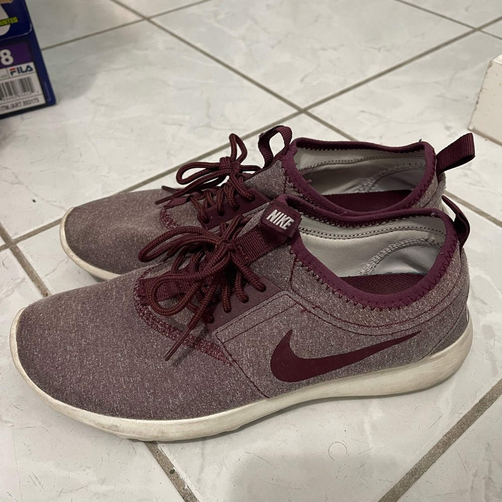 Nike Women's Burgundy Sneakers
